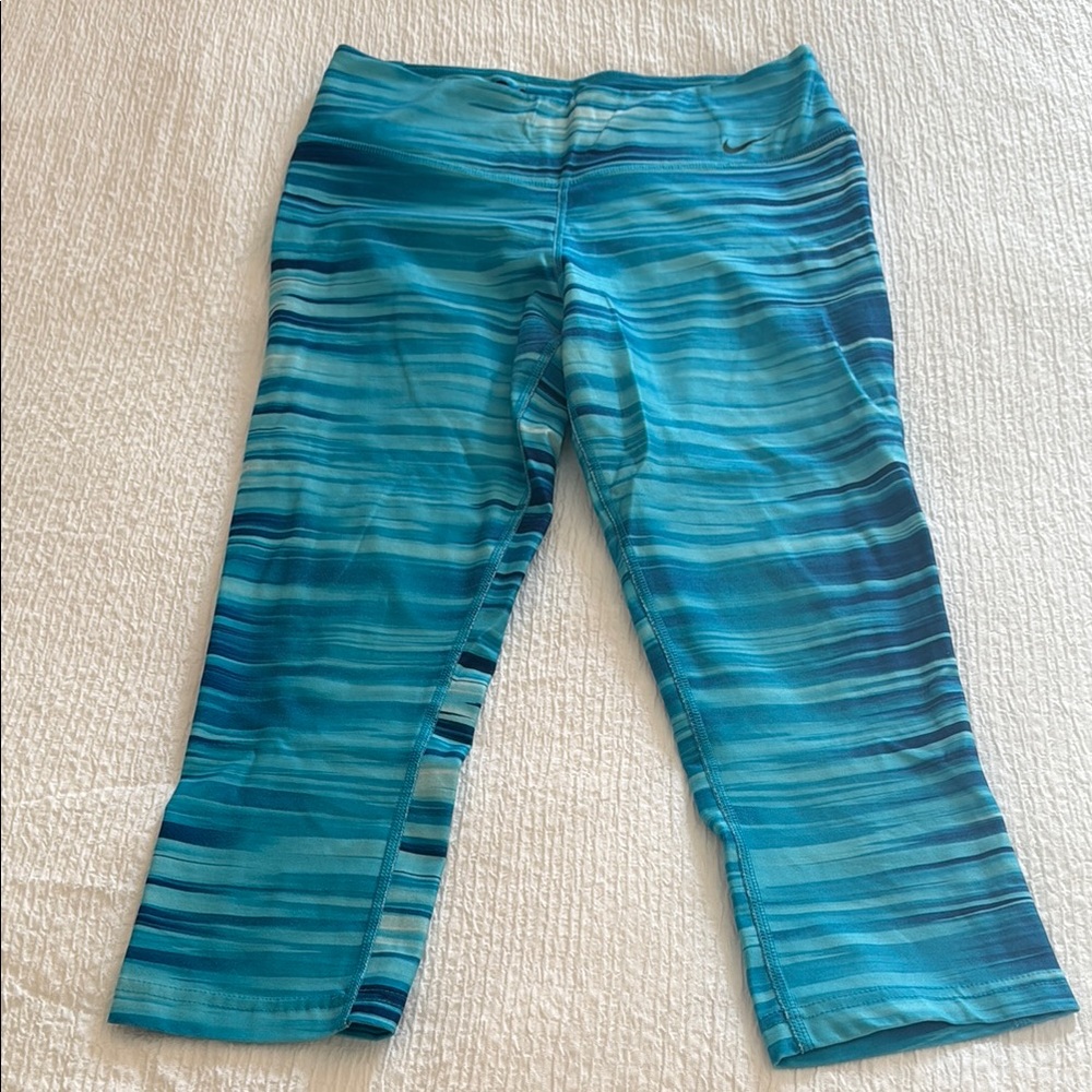 Nike Blue Capri Leggings